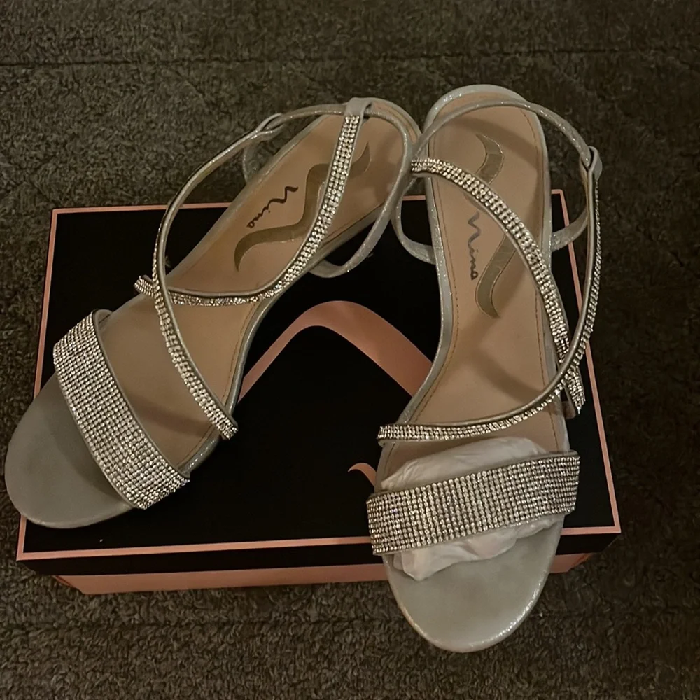Nina Lourdes FY True Silver Reflective SD - Picture 2 of 6